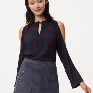 LOFT Floral Cold Shoulder Blouse – Size Large – NWT – Navy Blue Feminine